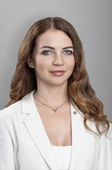 Ekaterina Bureshova, Operations Manager