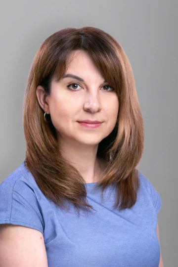 Natalie Varava, Financial Manager